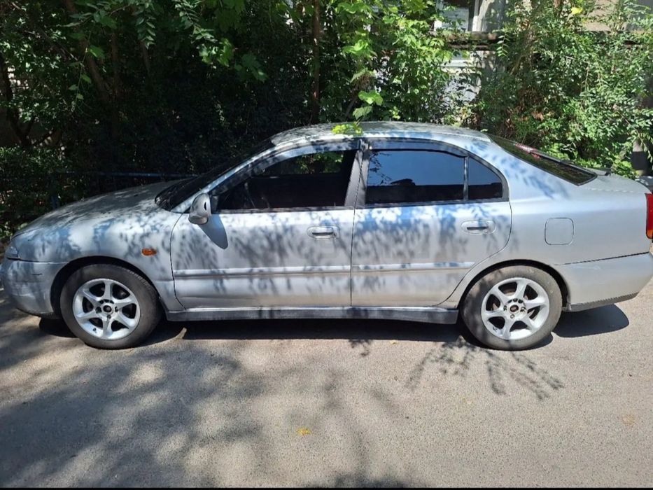 Продам машину митсубиси харизма автомат