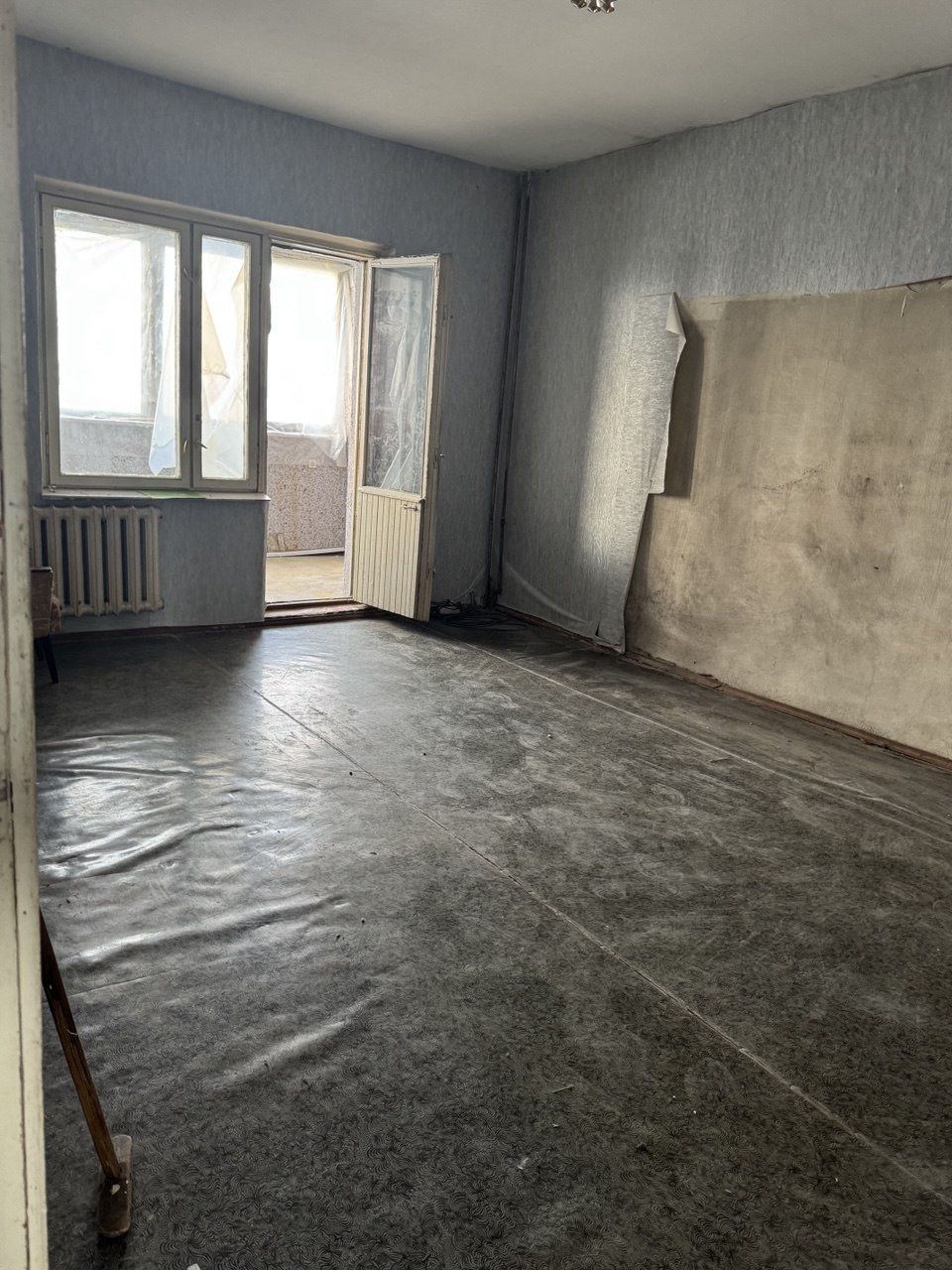 Продам 3х ком.квартиру,улучшенной планировки,80м2, на Бадамзаре!