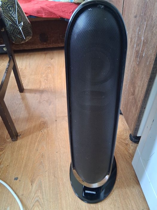 Продавам Домашно кино Самсунг и Лед Проектор