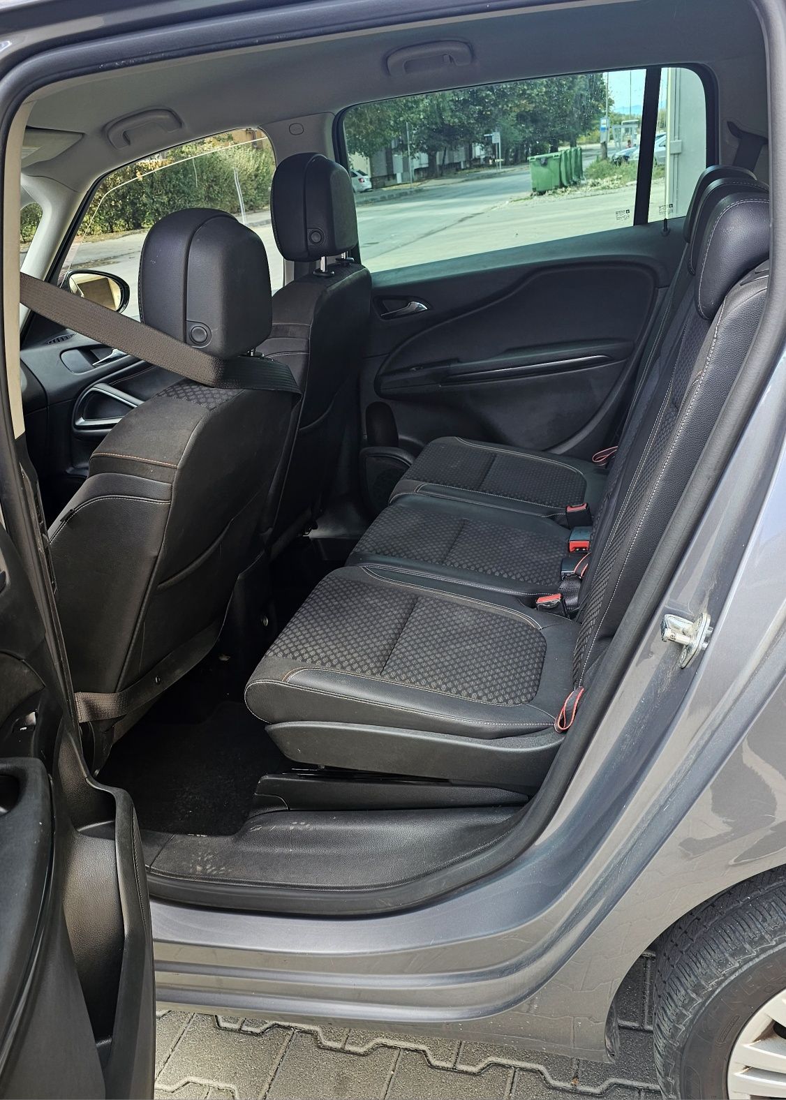 Opel Zafira 1.6 .150кс.7 места
