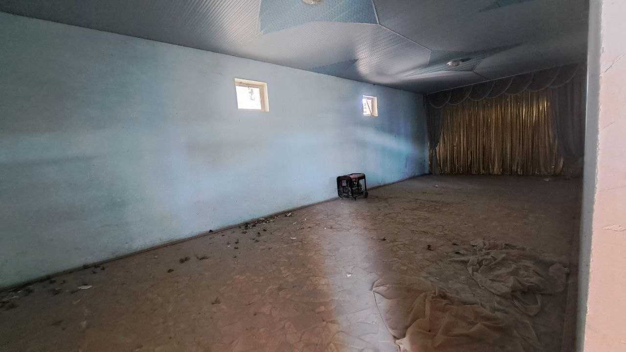 Xatirchi tumanda Noturar joy binosi bolib tolash sharti bilan sotiladi