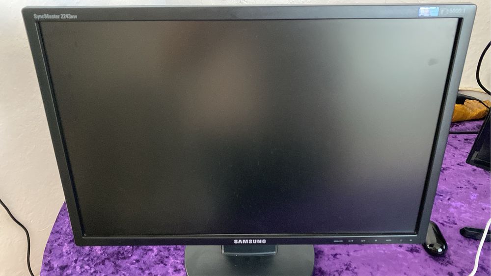 Монитор Samsung 16:10