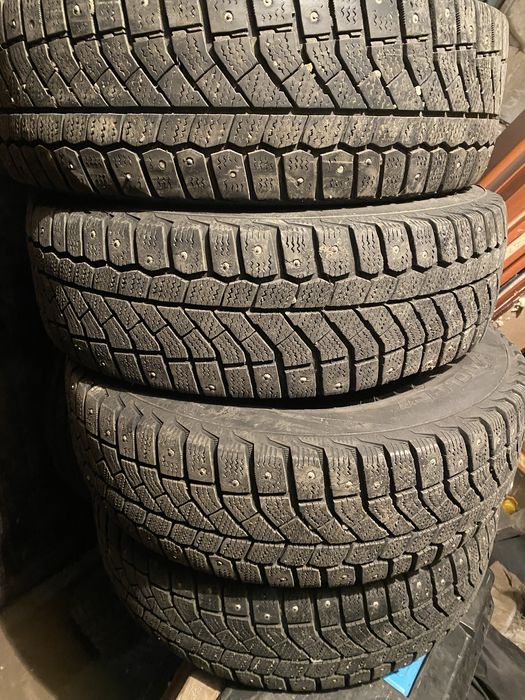 Продам зимнюю резину на 14