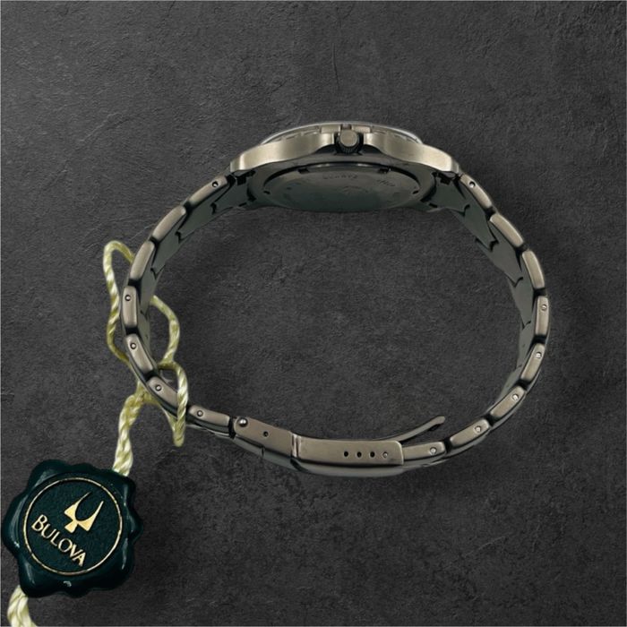 Bulova Titanium WR 100 мъжки часовник