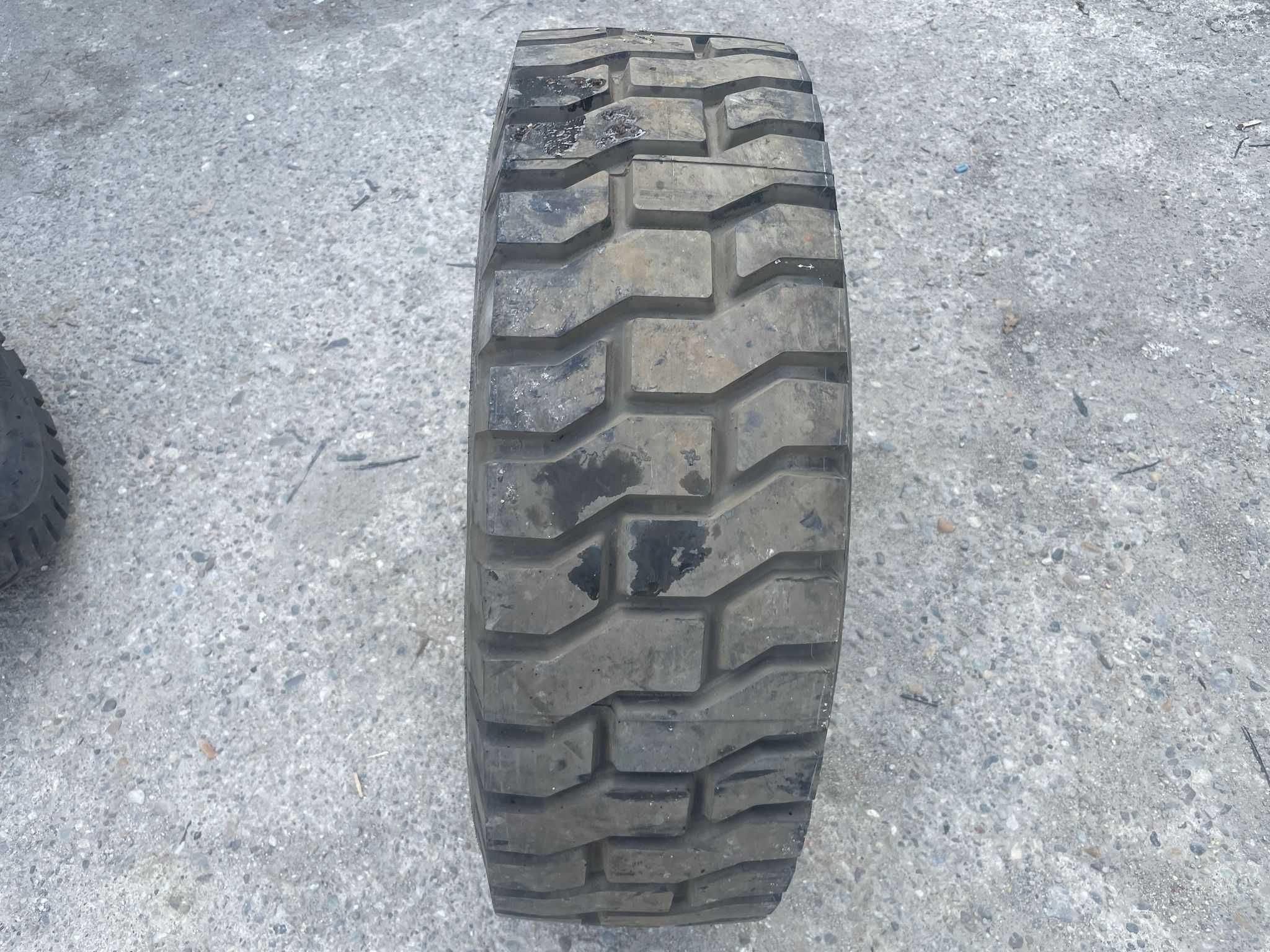 Cauciucuri 28x9r15 MICHELIN  Radiale cu garantie pentru stivuitor