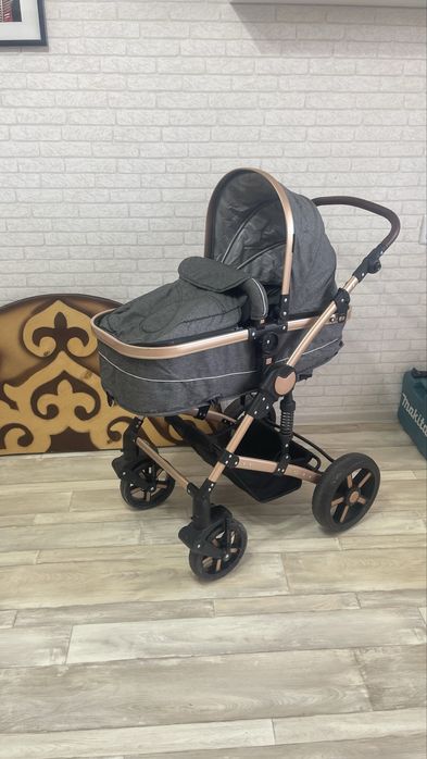 Продам детскую коляску