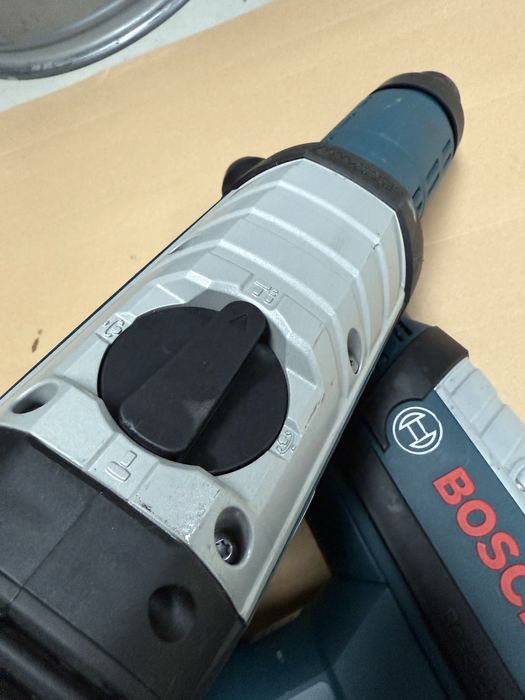 Ciocan rotopercutor Bosch Professional GBH 8-45 D