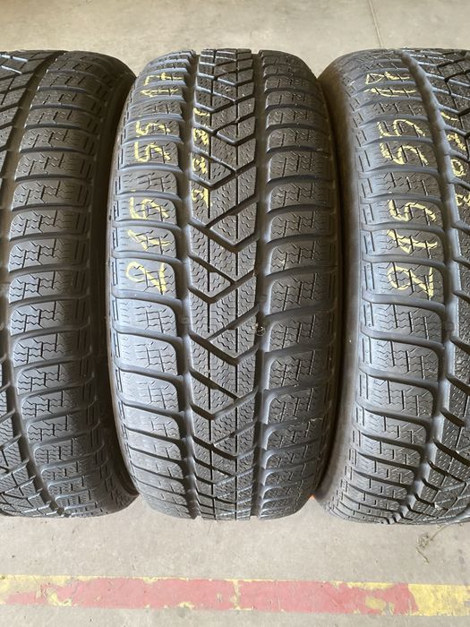 Anvelope iarna 215/55/17 Pirelli Sottozero 3 215 55 17 R17