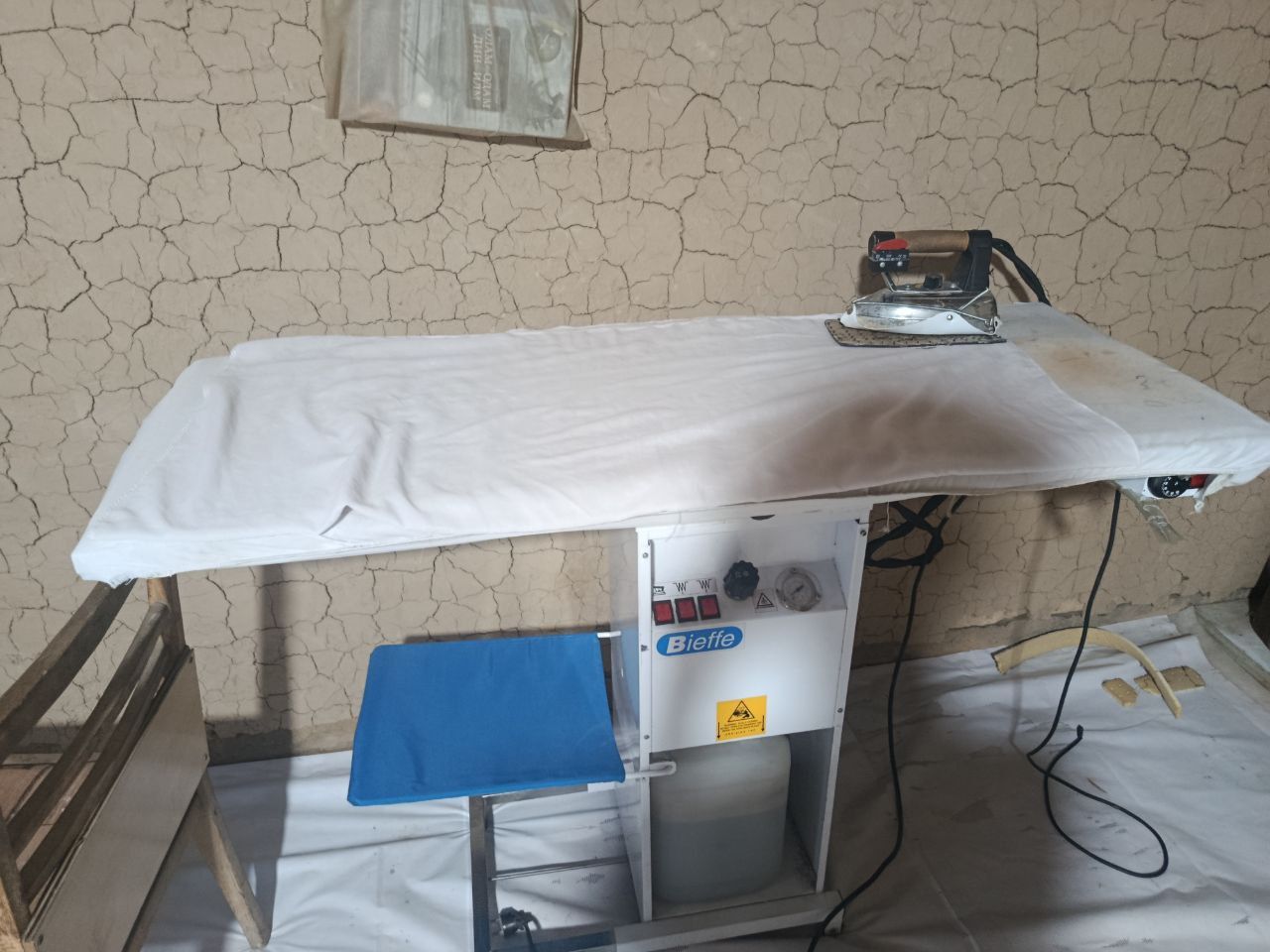 1 dona averlok 1 dona to'ģri chok va 1 dona stol dazmol