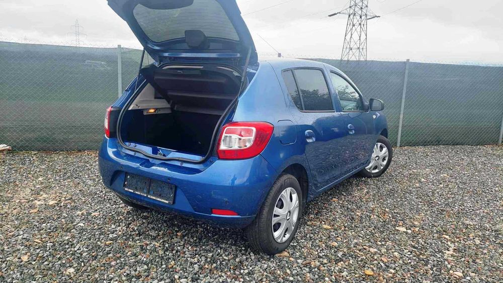 Dacia SANDERO an 2015 0.9 benzina 90 cai EURO 5 NAVI