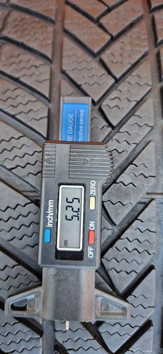 2 Anvelope Bridgestone 255 40 R20 M+S. Dot 2023