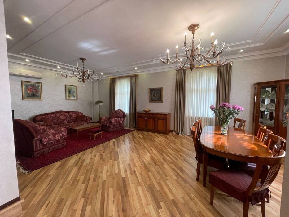 Ул. Никитина Дом 400 кв.м