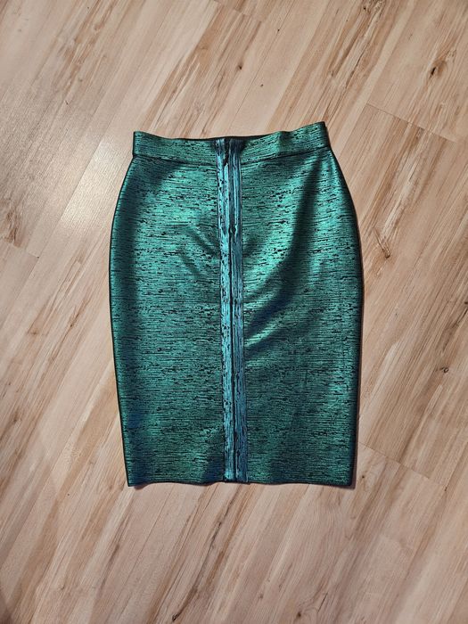 Пола елегантна М