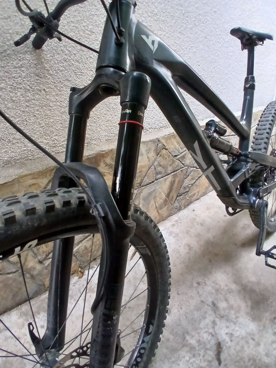 YT Capra 2020 27.5 L Размер