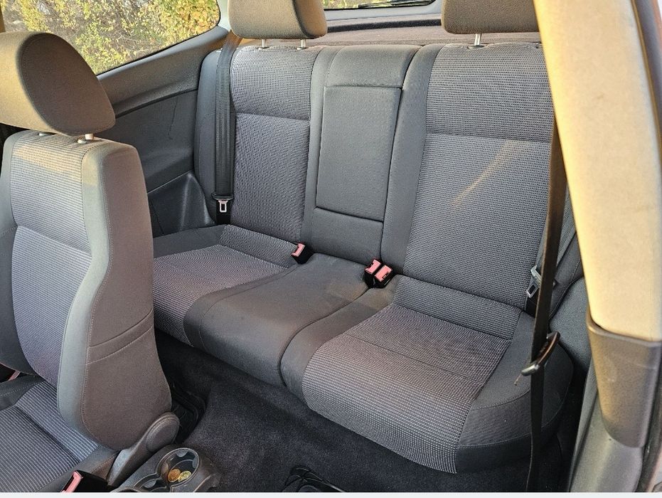 Vând Volkswagen Polo n9 2003