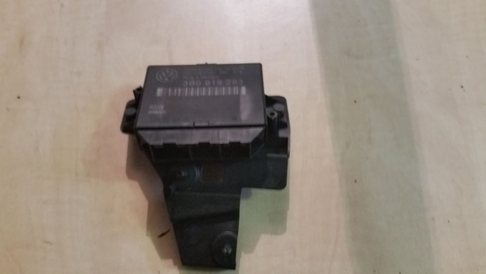 Calculator senzori parcare volkswagen vw passat b5.5 3b0919283