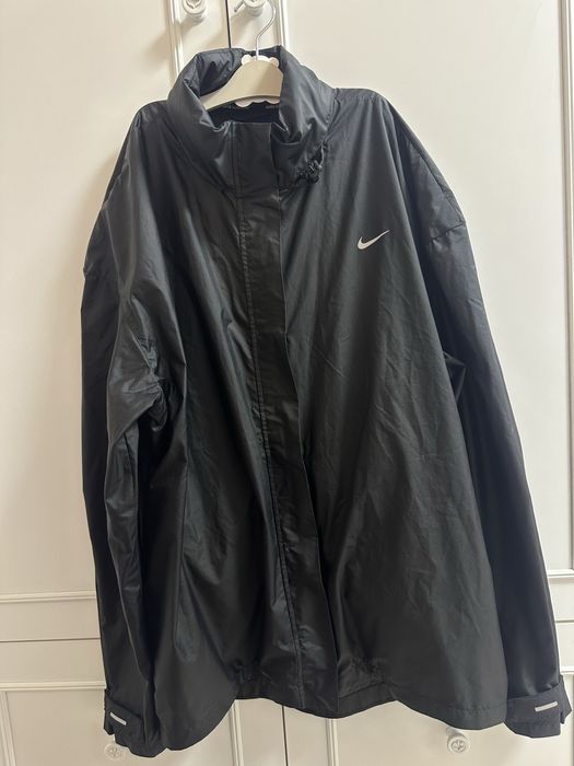 Дамско яке nike като ново