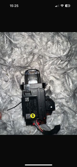 Vand contact auto Audi A4 B8