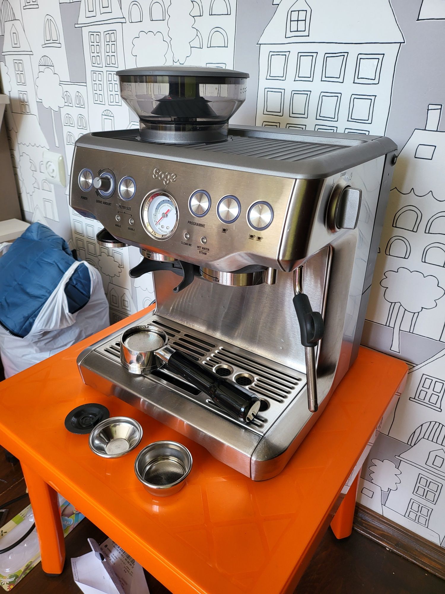 Еспресо машина SAGE Barista Express Кафемашина с кафемелачка