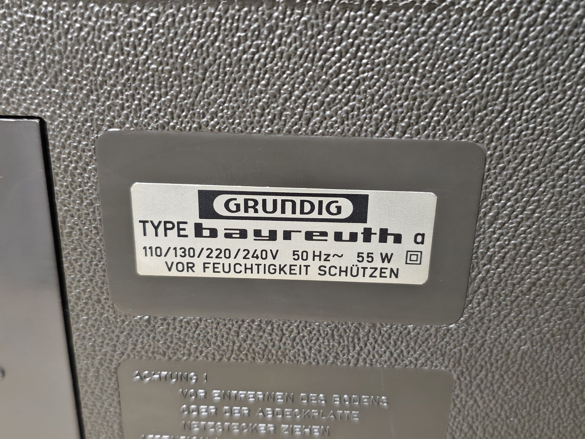 magnetofon GRUNDIG bayreuth,  vintage pe lămpi,amplificat cu boxa