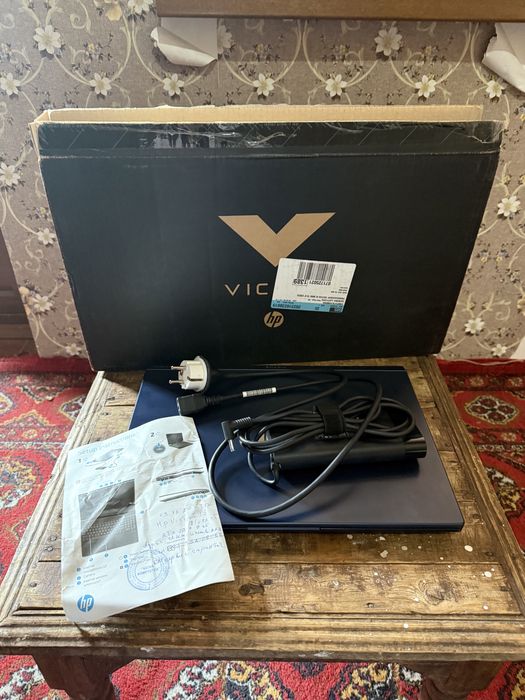 HP Victus  i5/15