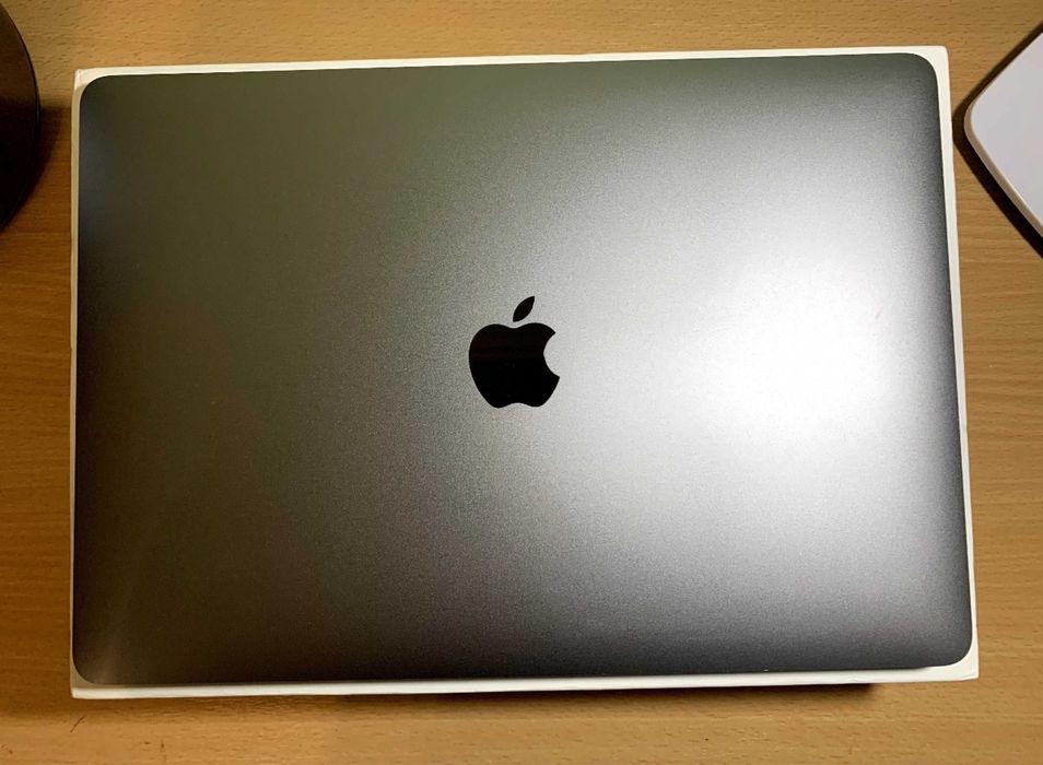 Macbook Air M1 перфектен 8GB ram, 256SSD