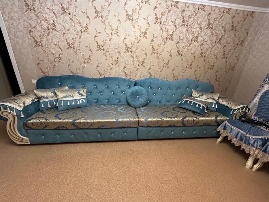 Продам Диван 4 метра