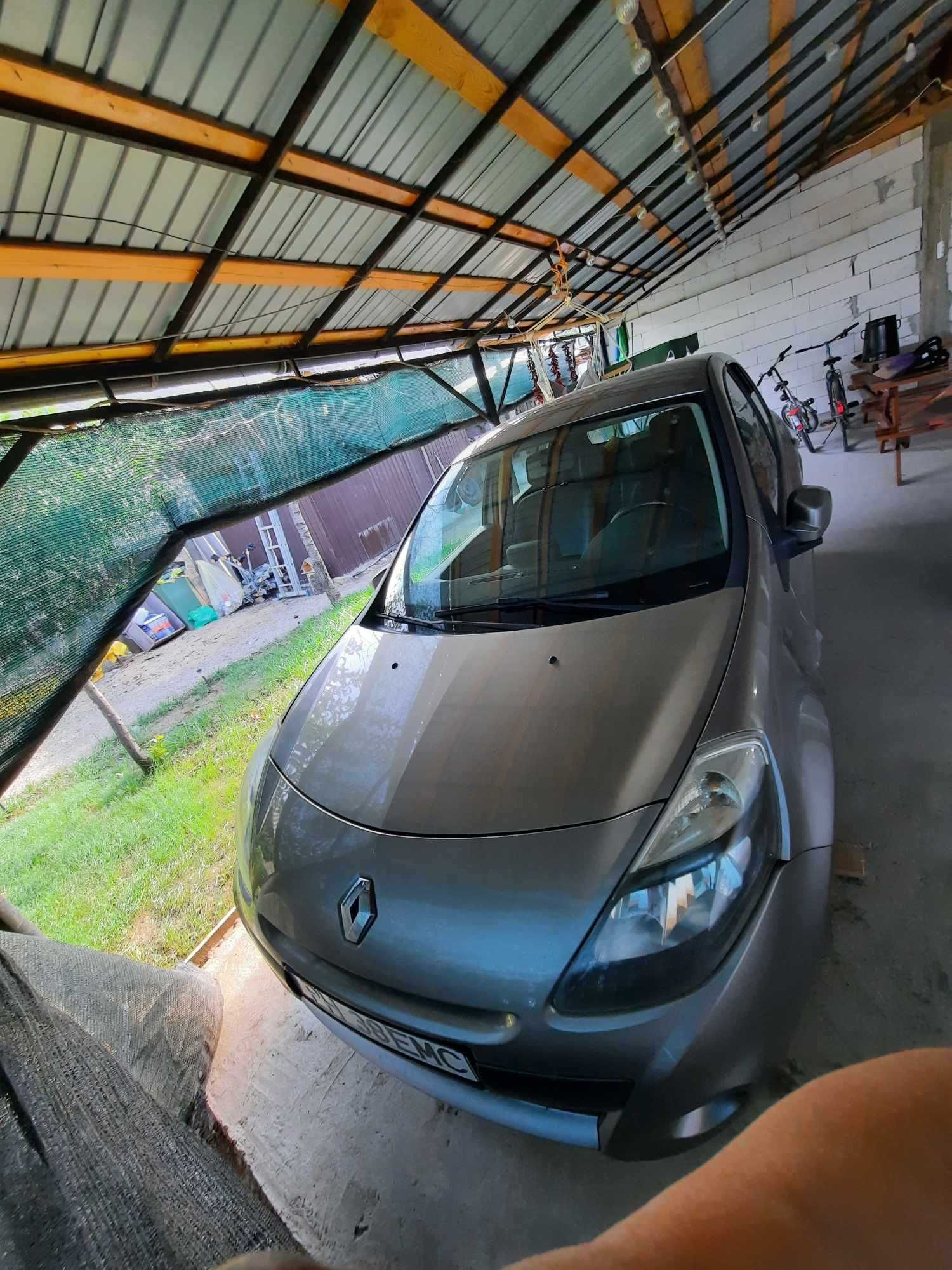 Renault Clio 3  ...