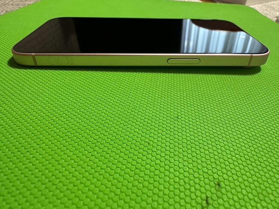 iPhone 15 pink Отлично състояние