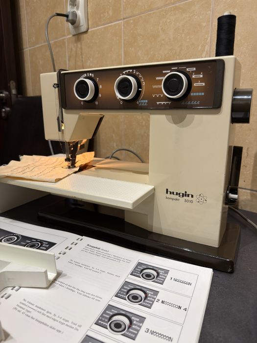 Masina de cusut festonat si butoniere Hugin Germania