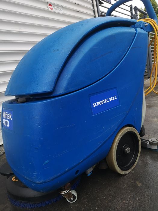 Подопочистваща Машина Nilfisk Scrubtec 343.2 на ТОК 220ВОЛТА