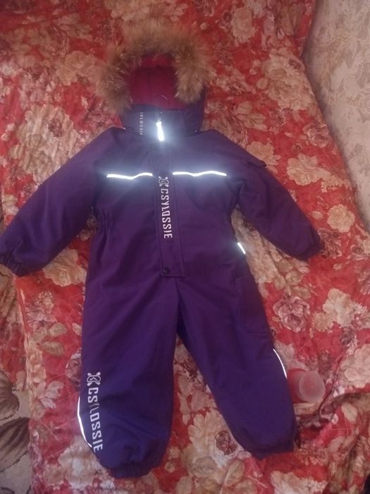 Комбинезон на девочку в хорошем состоянии одели два раза очень теплый