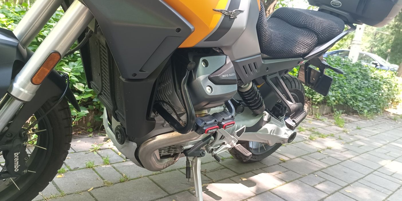 Moto guzzi stelvio 2024