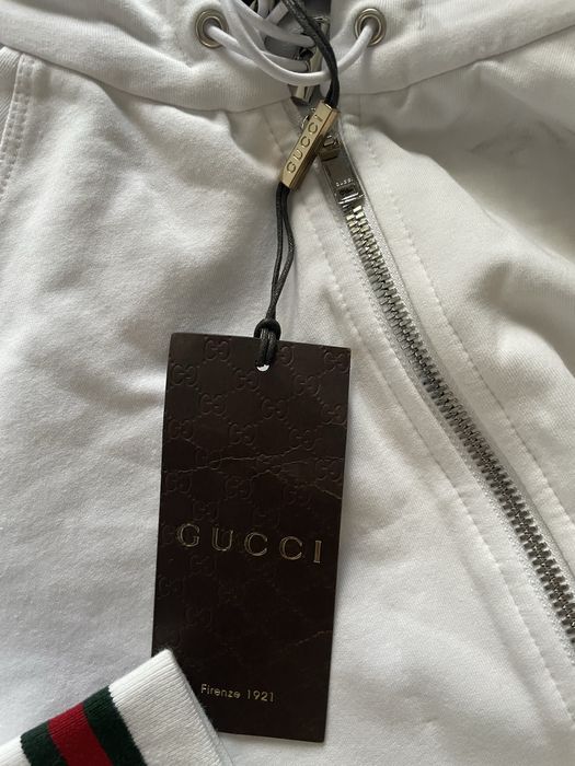 Екип Gucci страхотен