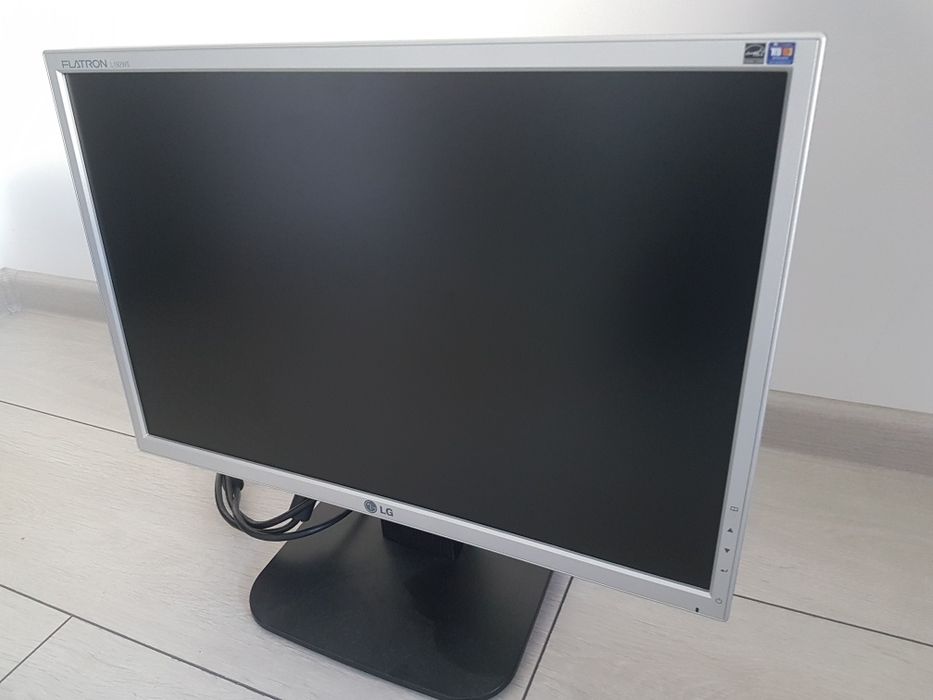 Monitor LG 19" ca nou