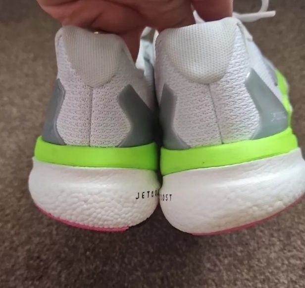 Маратонки Adidas