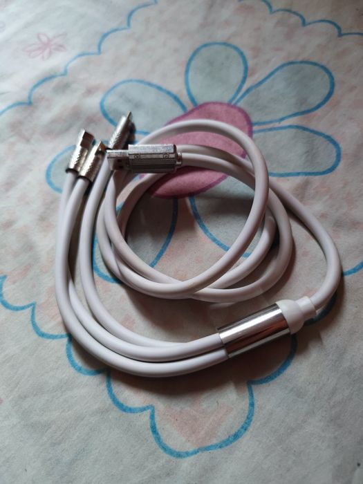 Cablu de încărcare 3 în 1