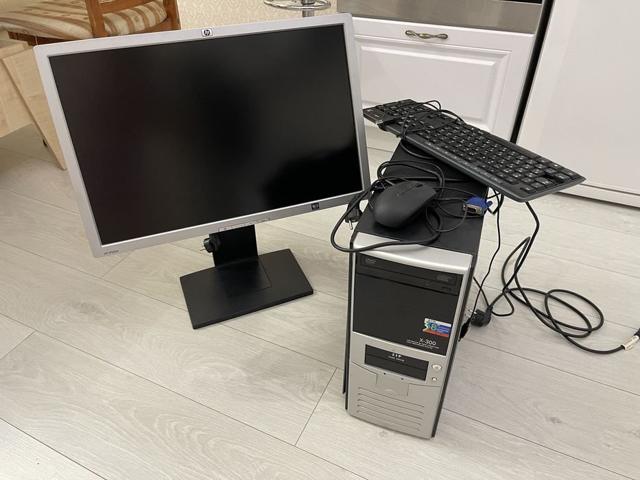 Монитор HP бу рабочий не битый