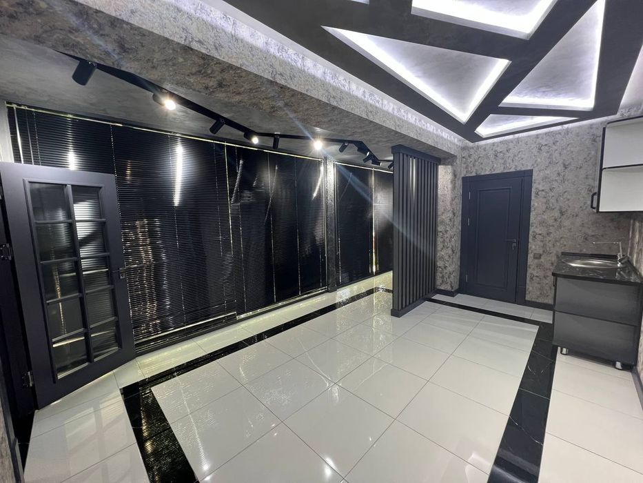 Продаётся коммерческая недвижимость Мирабад ор-р Госпитальный 328школа