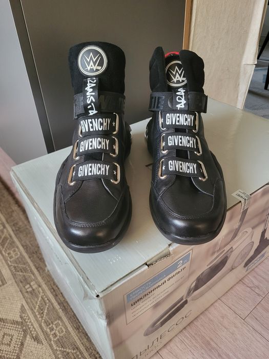 Продам обувь весна осень