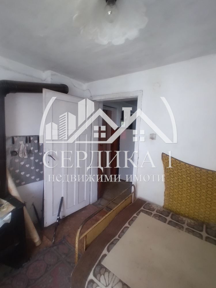 Продава се Къща в с. Ябълково, Област Кюстендил - 140 кв.м за 532 €/кв.м - Снимка #3