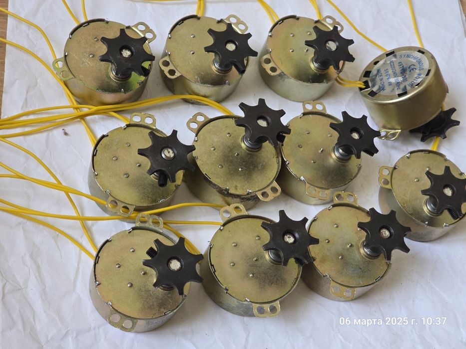 Inkubatorga motor sariq/мотор инкубатор автоповорот/inkubator zapchast