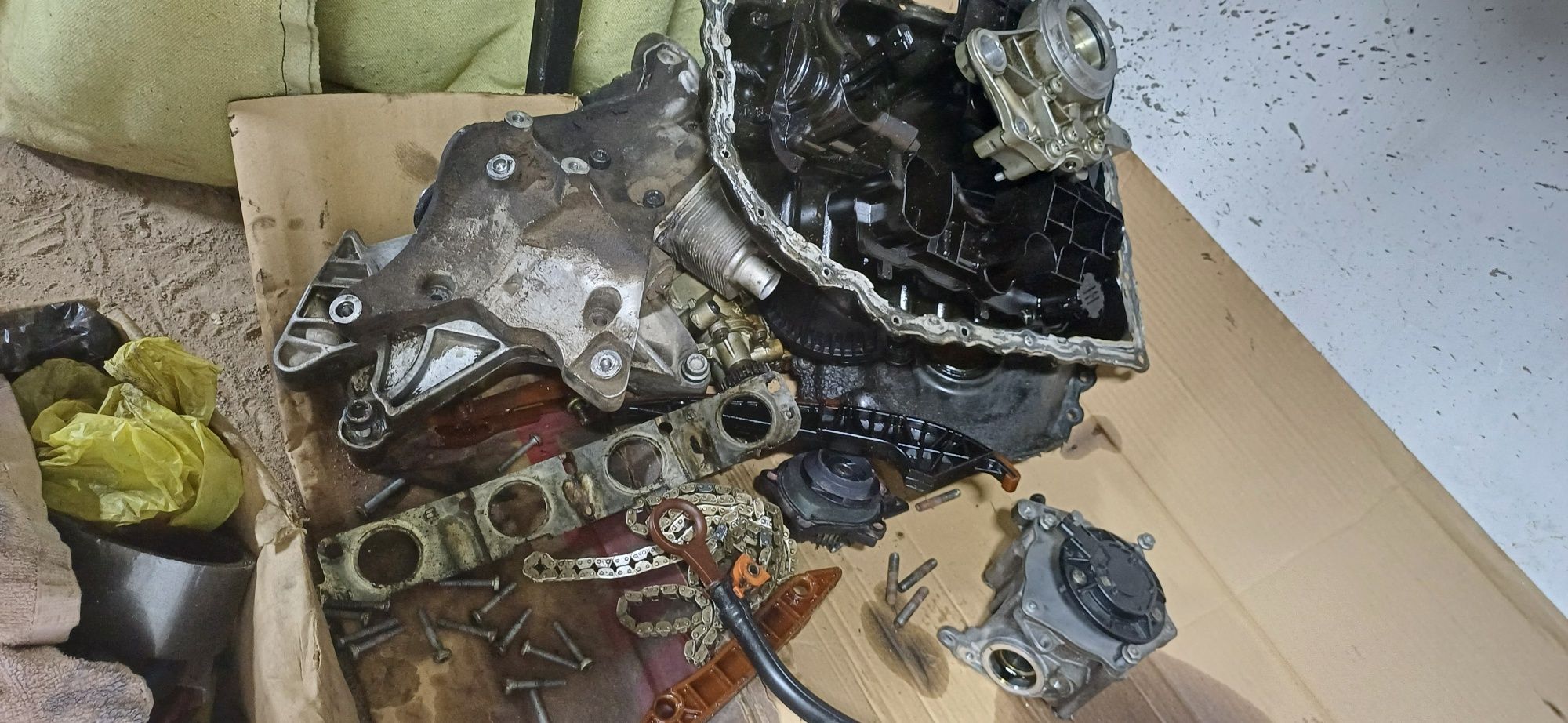 Запчасти двигателя cda 1.8tsi vw passat b7,  skoda superb