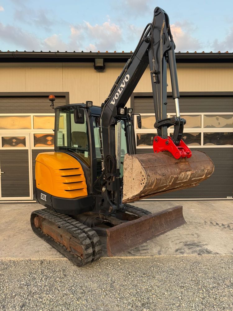 Miniescavator volvo 2,8 tone posibilitate rate fara avans