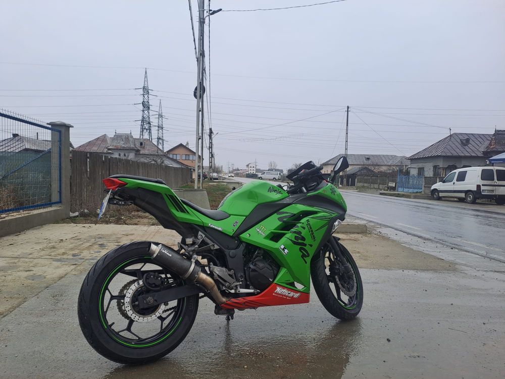 Kawasaki ninja 300 A2 2015