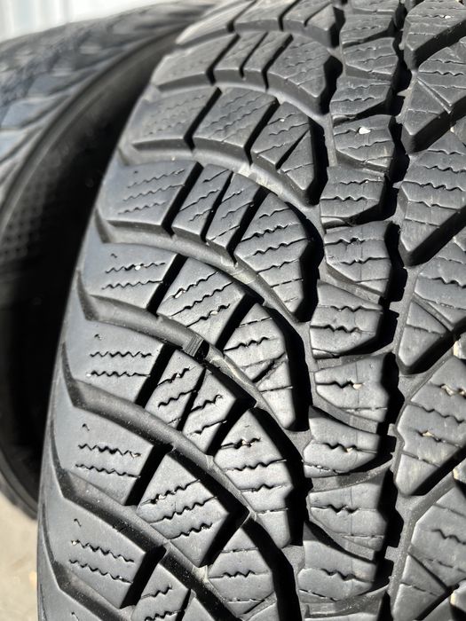 4 бр. зимни гуми 205/55/17 Kumho DOT 1919 6-7 mm