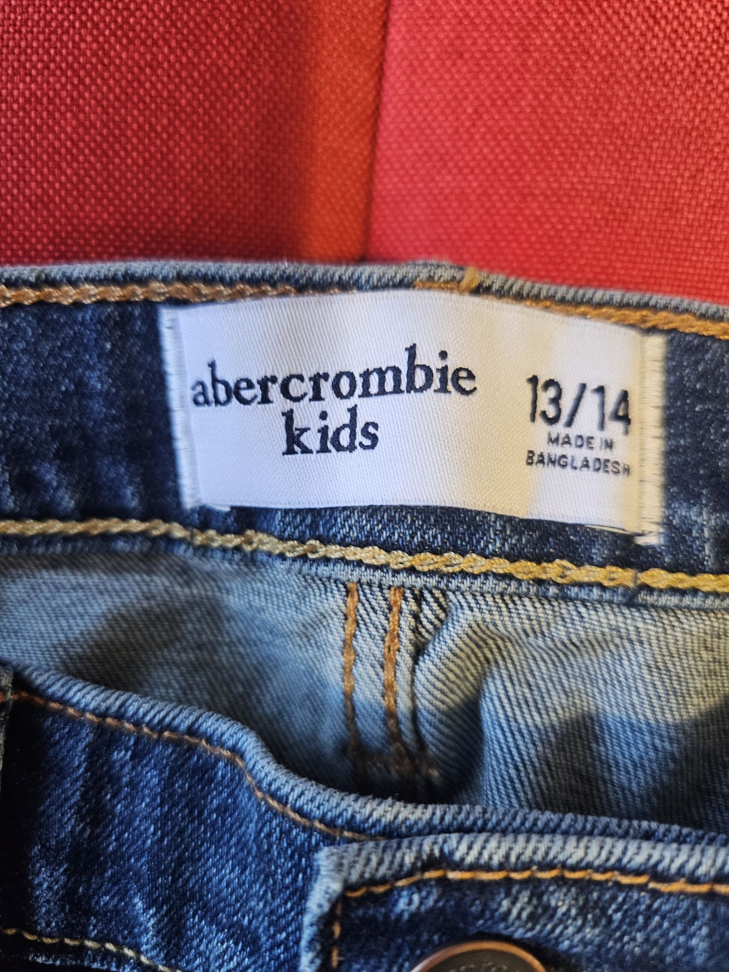 Дънкови панталони Abercrombie & Fitch