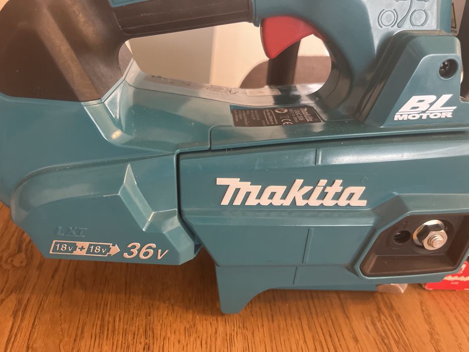 Fierastrau cu lant makita DUC306