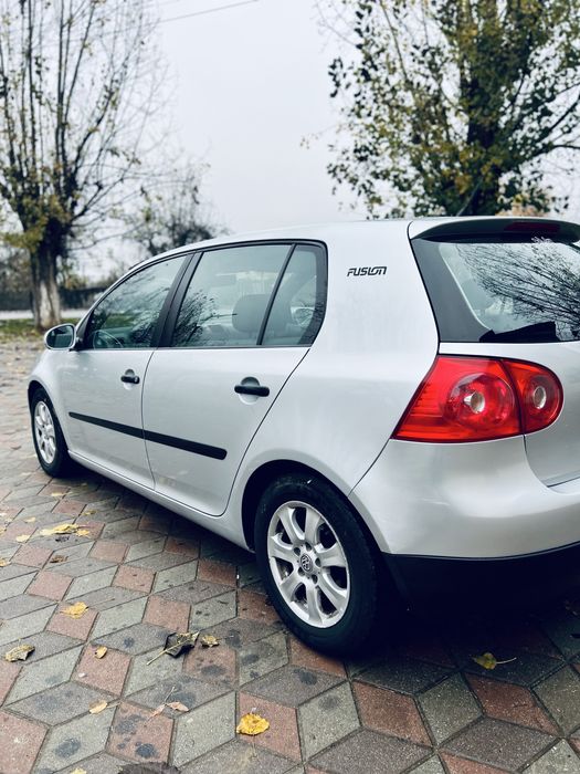 Volkswagen Golf V 2008 1.9 diesel