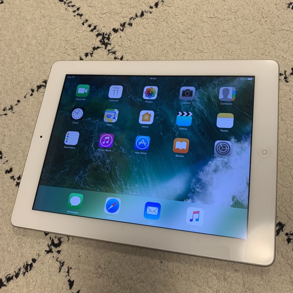 iPad 4 - Ecran Retina, 13GB, Wi-Fi, Alb